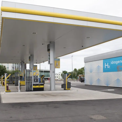 Rinnovabili • hydrogen filling station