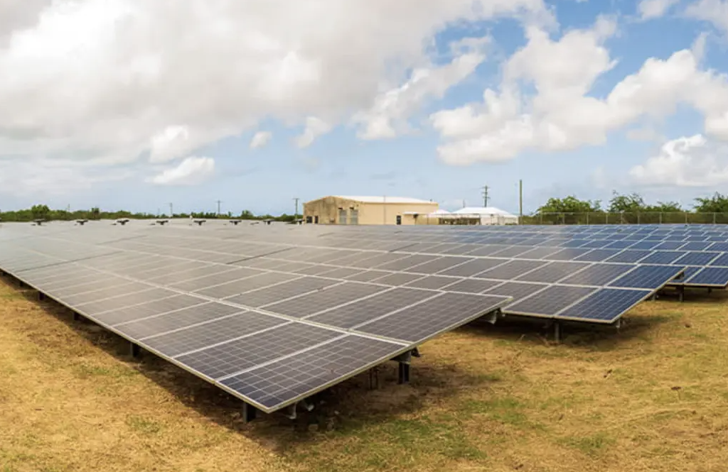 Hurricane-resistant photovoltaics