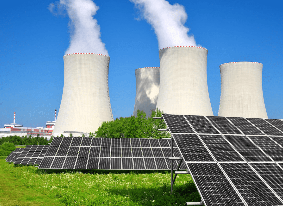 Rinnovabili • State of the Nuclear Industry: How Renewables Are Overtaking Nuclear Power.