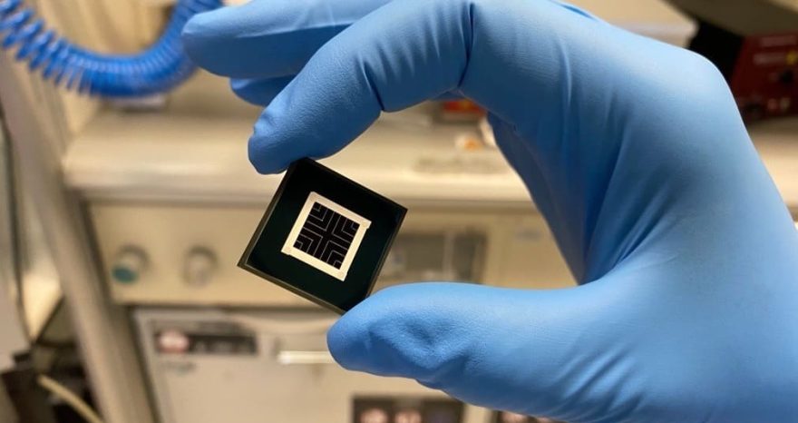 Rinnovabili • Textured perovskite-silicon photovoltaic achieves efficiency record