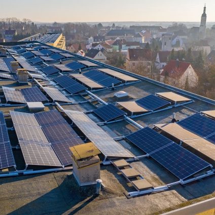 Rinnovabili • Solar panels on roofs and microclimate: let's clarify