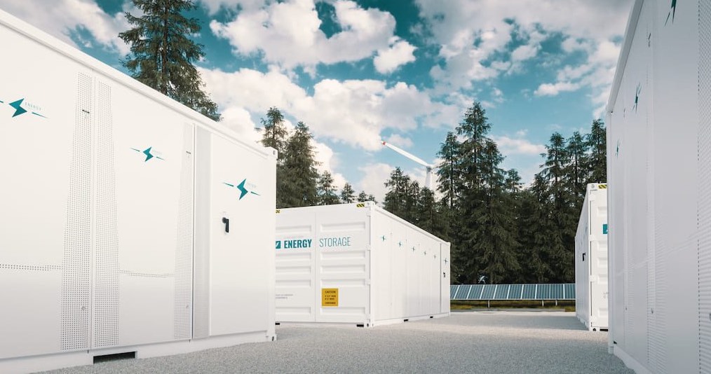 Rinnovabili • Global energy storage, forecasts for 2024-2025