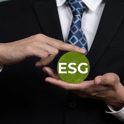 Rinnovabili • Corporate Lobbying in ESG Standards: What Are the Benefits?