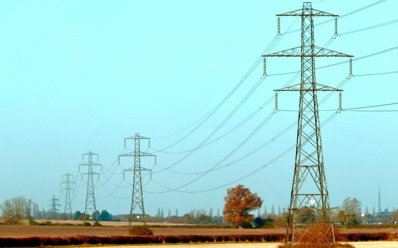 Rinnovabili • Electric transmission grid: why it lags behind growing energy demand