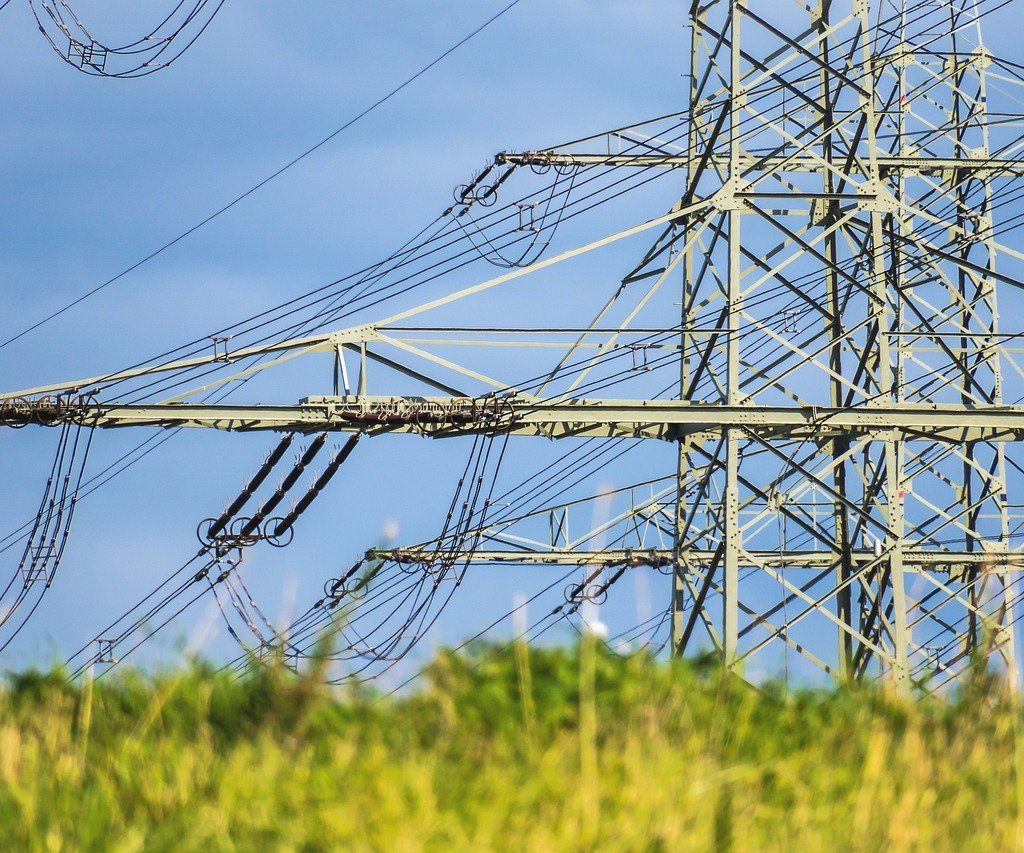 Rinnovabili • EU power grid investments: lower electricity prices by 30%